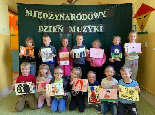 Grafika #1: Dzień Muzyki