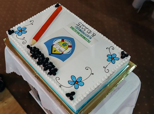 Uroczyste Ślubowanie i Pasowanie na Ucznia w Szkole im. Leonida Teligi w Lini