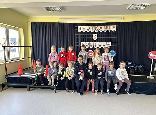 Spotkanie z policjantem w przedszkolu