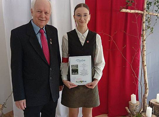 Sukces w konkursie wojewódzkim naszej uczennicy