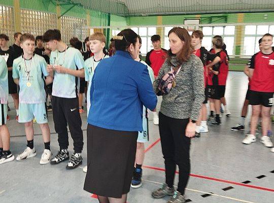 Relacja z Powiatowych Igrzysk Młodzieży Szkolnej w Piłce Siatkowej